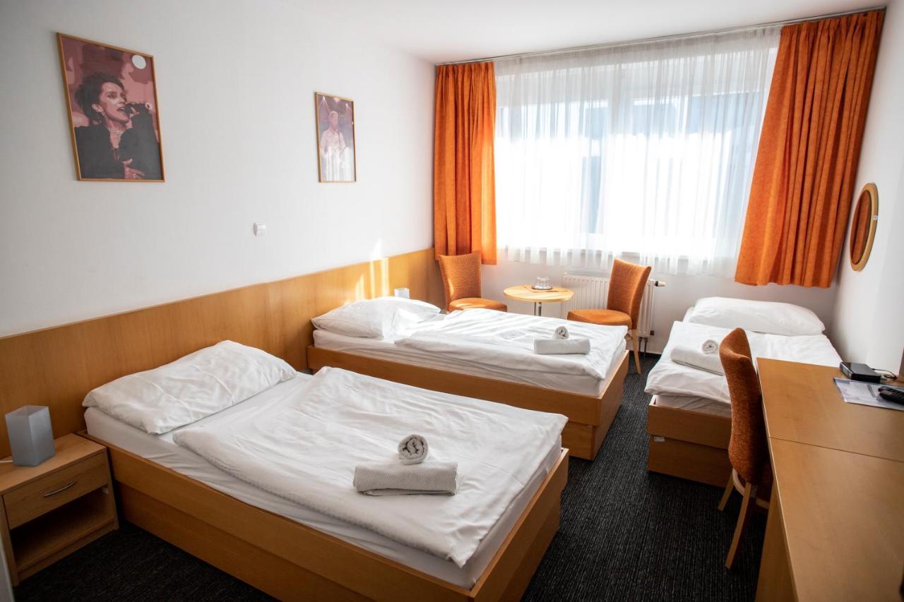 Hotel Puls Ostrava Exterior foto